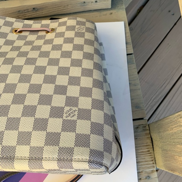 Sold Louis Vuitton Azur NeoNoe Rose Ballerine - Picture 11 of 16